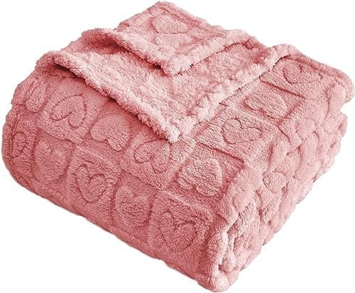 FY FIBER HOUSE Throw Blankets with Heart Checkered Valentines Day Blankets for Lover Mom Gifts Washable Lightweight Fuzzy Blanket for Couch Sofa Bed All Season Pink 50"x60"